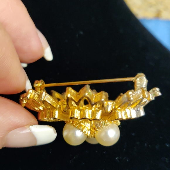 VTG Lisner gold and pearl brooch (#121) - Picture 5 of 5